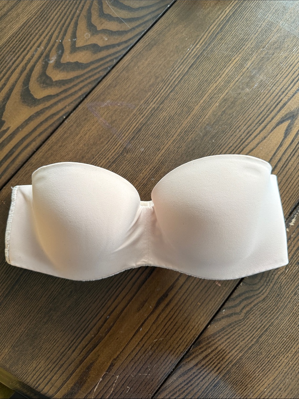 Chantelle Strapless Molded Bandeau Bra - Light Cream